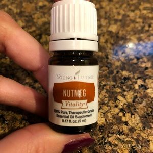 Young Living Nutmeg essential oil